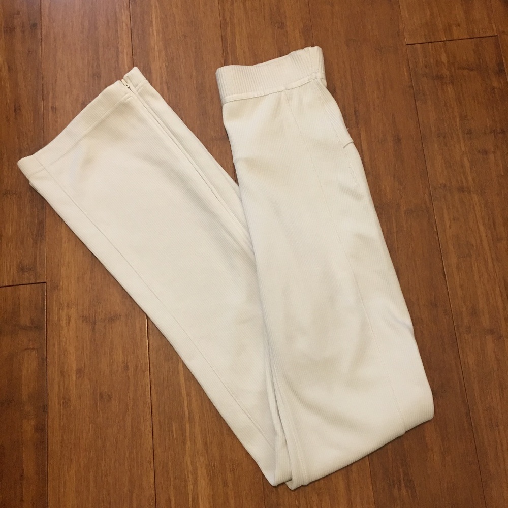 Lululemon softstreme ribbed pants size 2